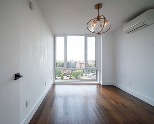 988 Halsey St Unit 2