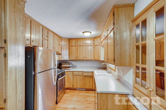 Photo - 6680 168th St W