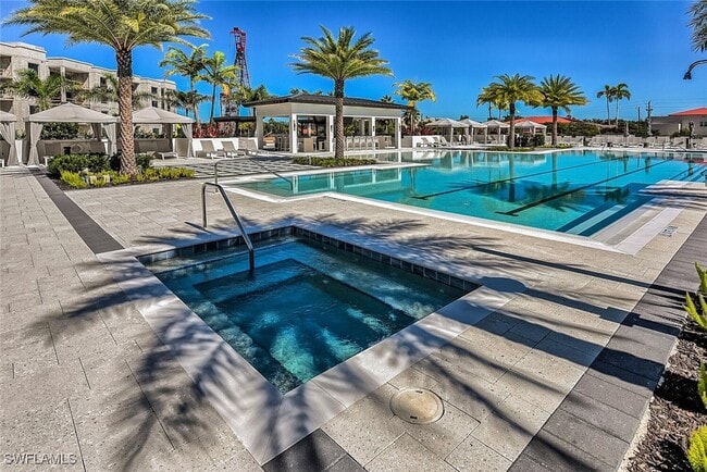 Building Photo - 1125 Central Ave Unit 373