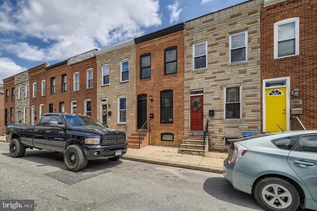 Photo - 813 S Robinson St Townhome