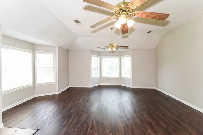 Photo - 7446 Northwind Cove