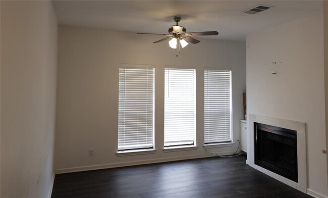 Photo - 2706 Salado St Unit 204