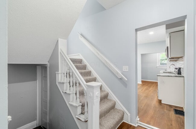 Photo - 368 N Garfield Ave Unidad 370