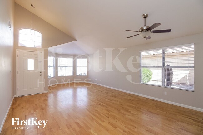 Photo - 1831 W Wildhorse Dr