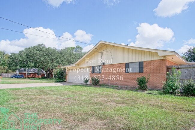 Photo - 2327 Whitney Dr