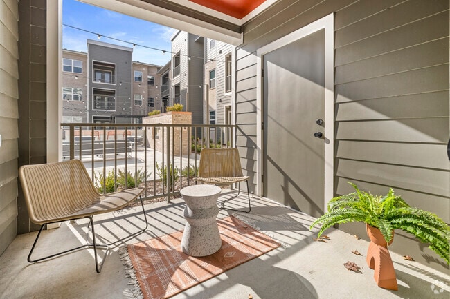 Model Unit - 1BR / 1BA - Balcony