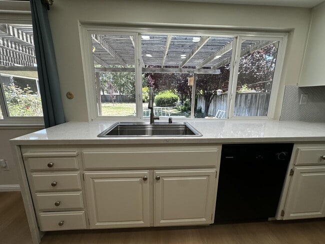Photo - 2035 Dorsch Rd