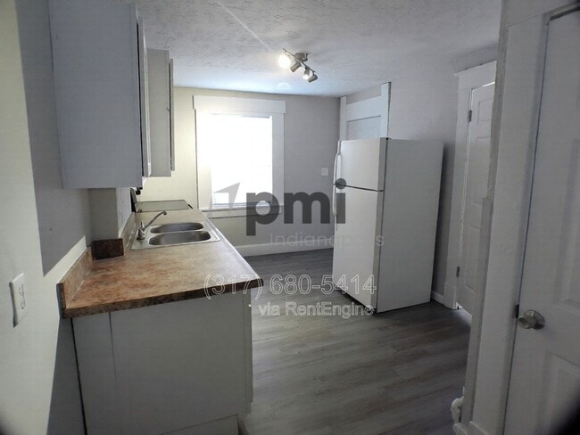 Photo - 3504 N Kenwood Ave