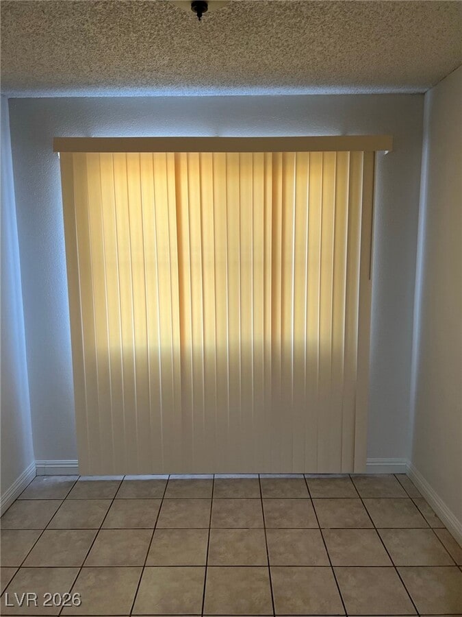 Photo - 2245 N Jones Blvd Unidad 4