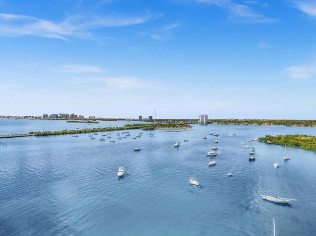 Building Photo - 7934 West Dr Unit 1105