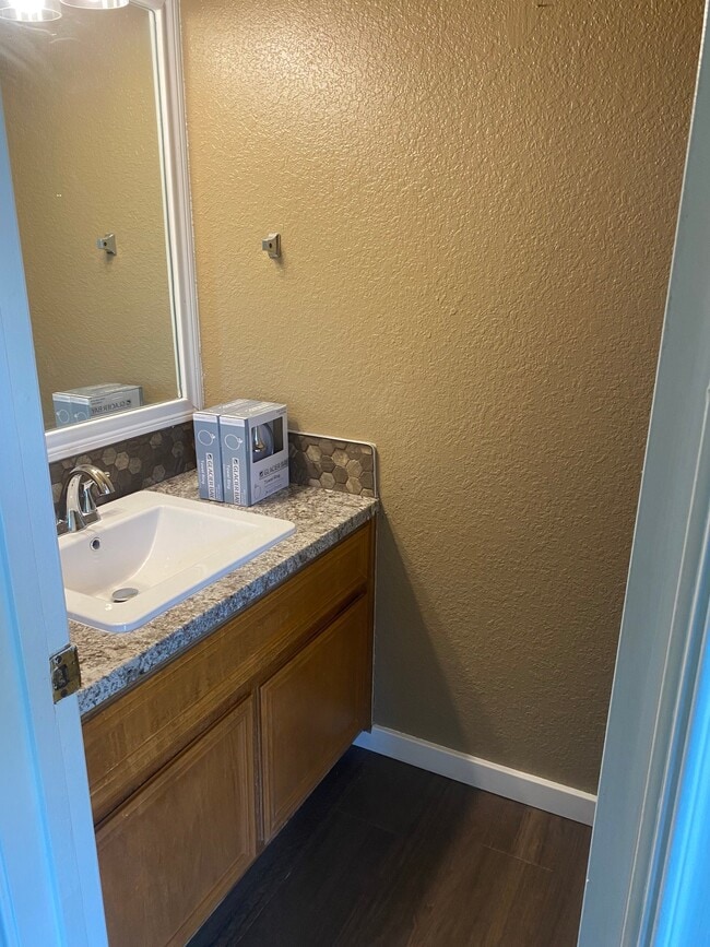 Photo - 2613 Schwald Rd