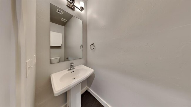 Photo - 613 NW 176th St
