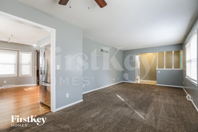 Photo - 9000 N Grand Ave