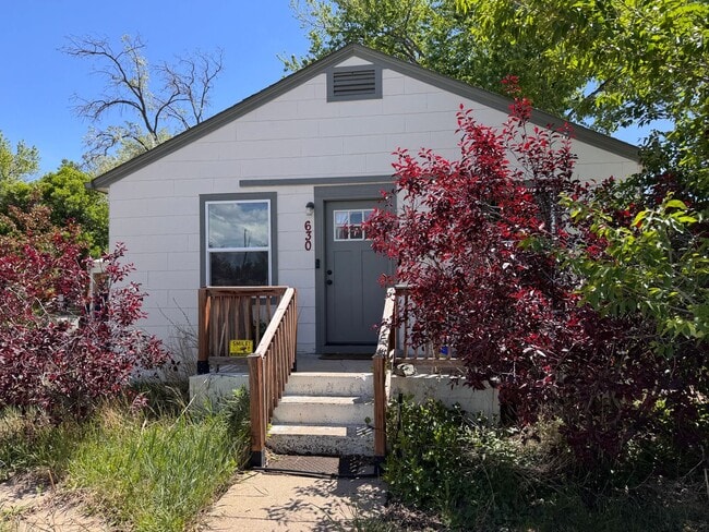 Building Photo - Adorable house in the heart of Loveland