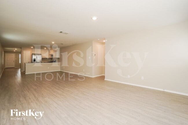 2416 Lake Hills