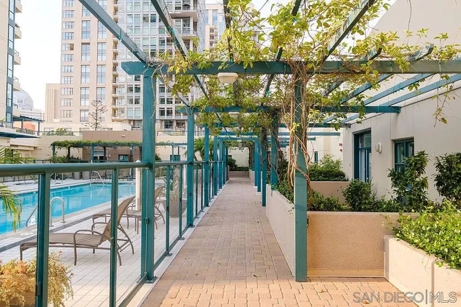 Photo - 555 Front St Unit Front St.