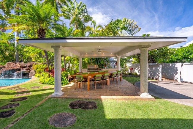 Photo - 4818 Kahala Ave