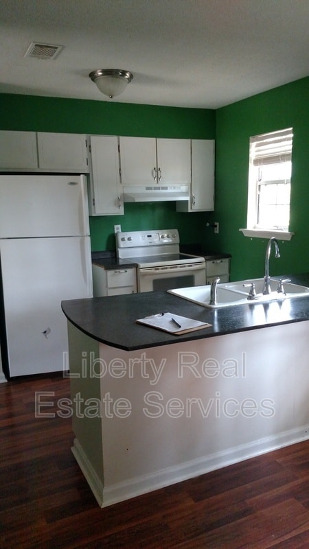 Photo - 874 Old Sunbury Rd
