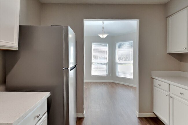 Photo - 16716 Foursquare Dr