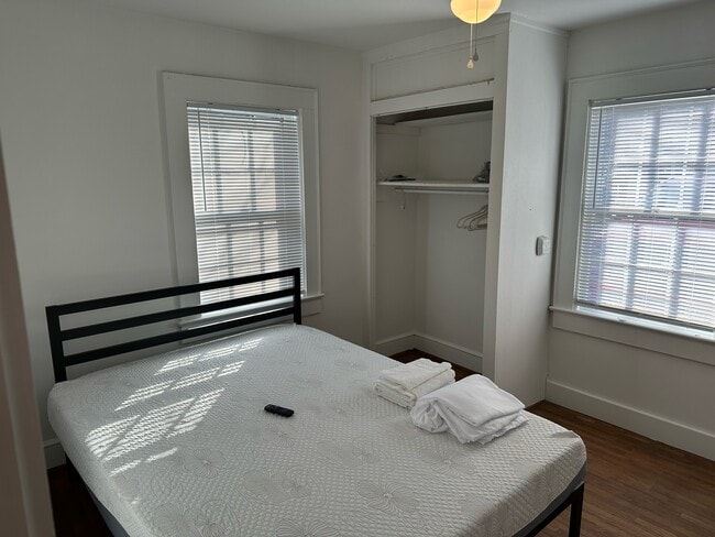 Photo - 1720 Roseland St Unidad 2