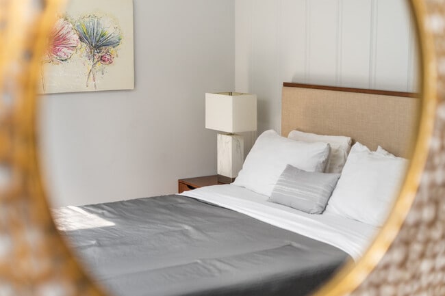 Photo - 10801 Hartsook St