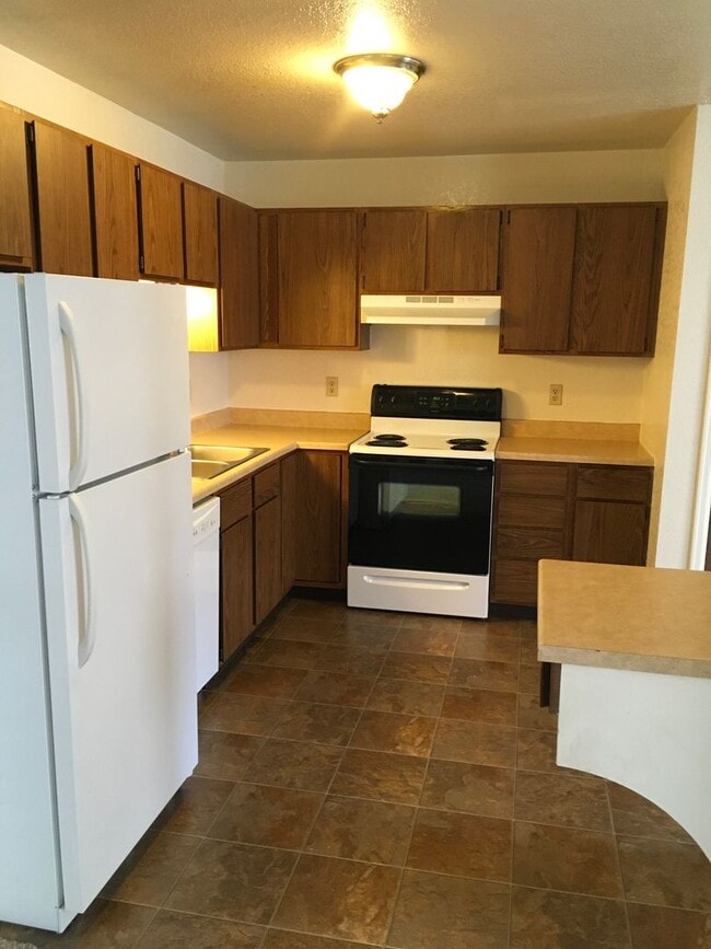 Photo - 1774 Spring Ct Unit B