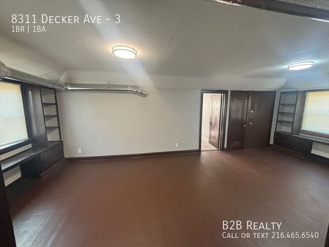 Photo - 8311 Decker Ave Unidad 3