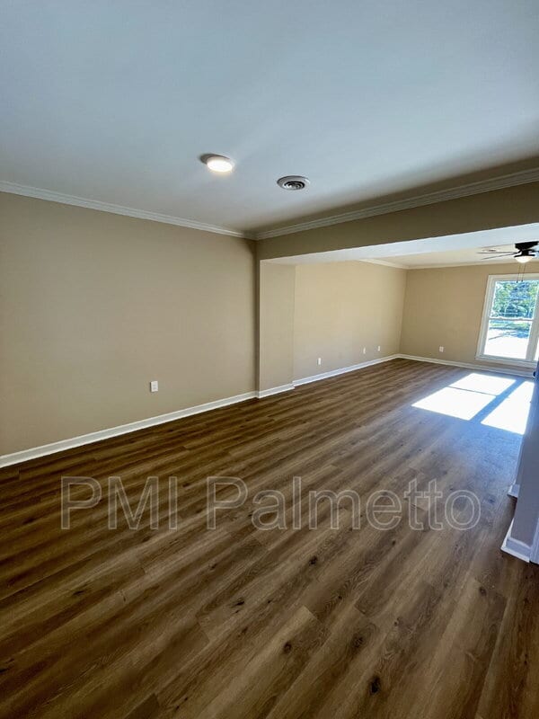 Photo - 4716 Palm Tree Ln