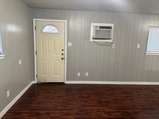 Photo - Clinkenbeard Multi Family Unit 3101-4