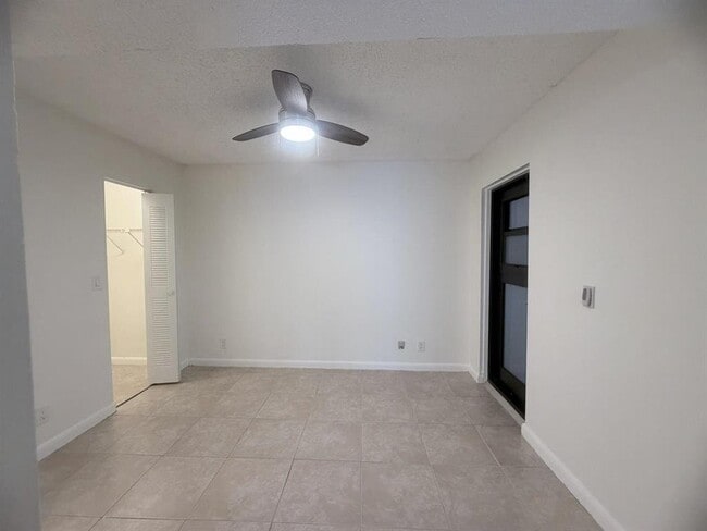 Photo - 9955 Westview Dr