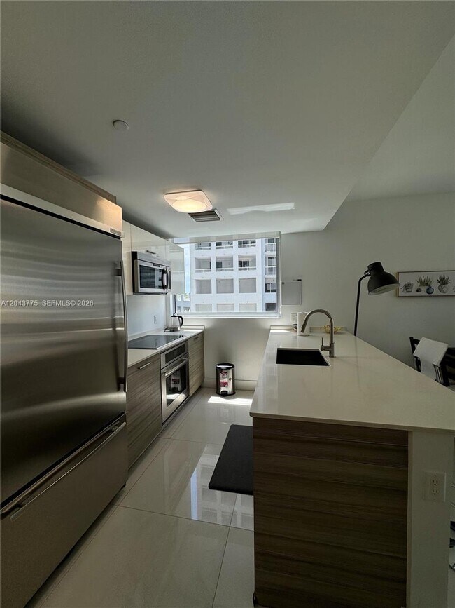 Photo - 1300 Brickell Bay Dr Unit 901