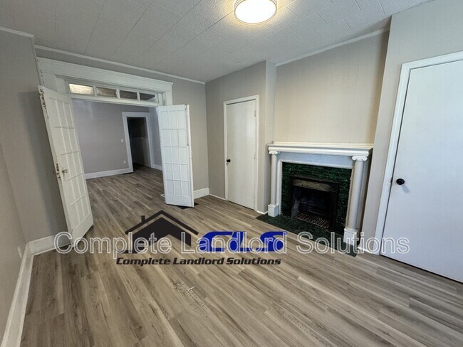 Photo - 700 S 8th St