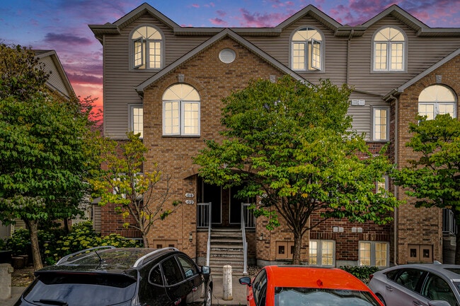 Photo - 58 Steele Park Pvt