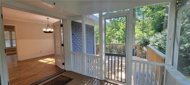 Photo - 2497 Wentworth Dr NE