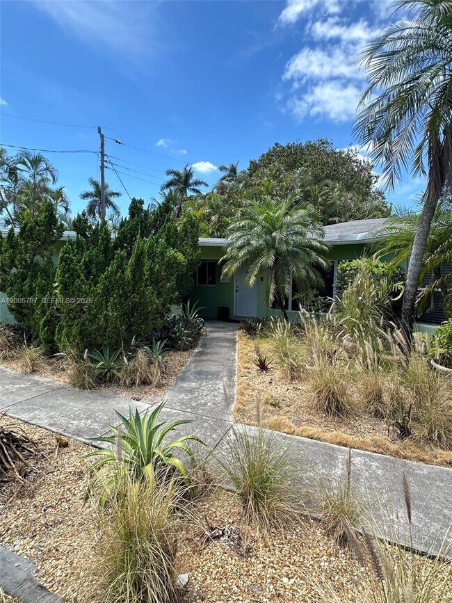 Photo - 1753 NE 18th St Unit 1753