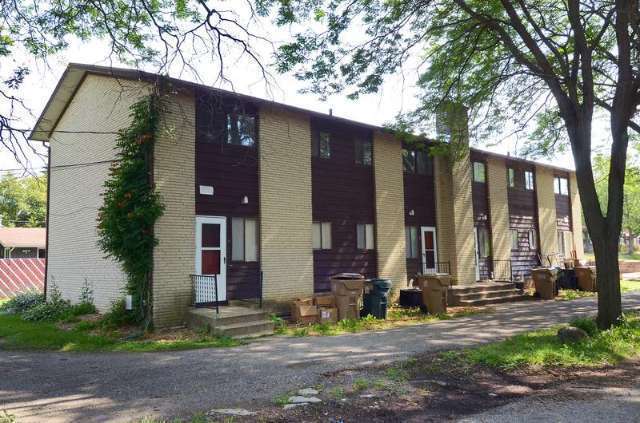 Building Photo - Updated Madison West townhomes - stainless appliances and many other upgrades Unit 1814-01