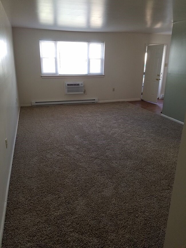 Photo - 2500 Brookwood St