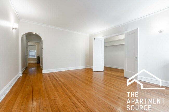 Photo - 1608 W Sunnyside Ave Unit 2S