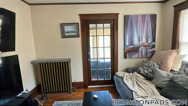 Photo - 20 Lyne Rd Unit 2