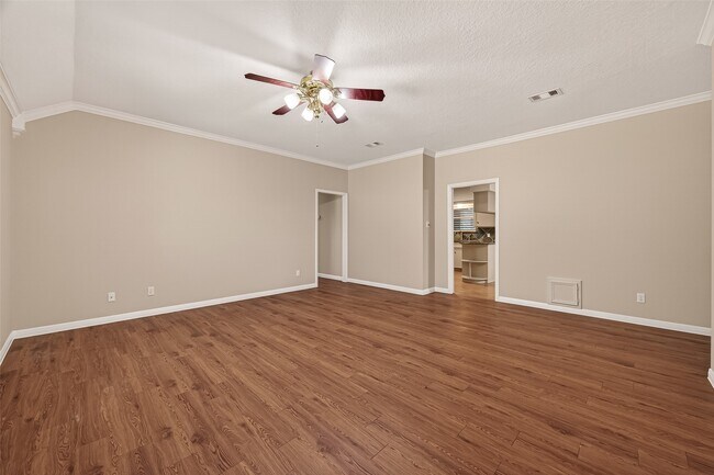 Photo - 1012 Lilley Rd