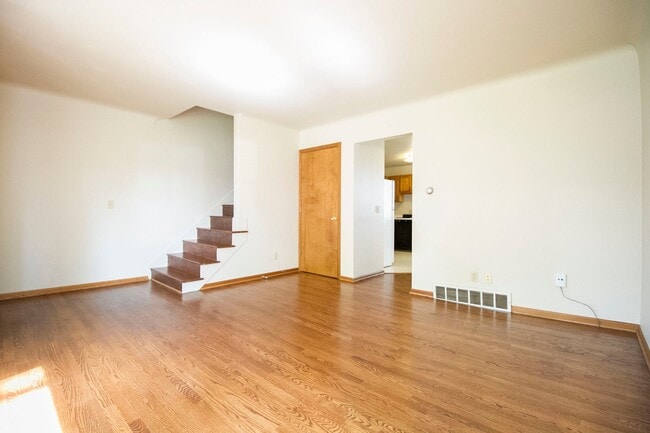 2731 Glendale Ave