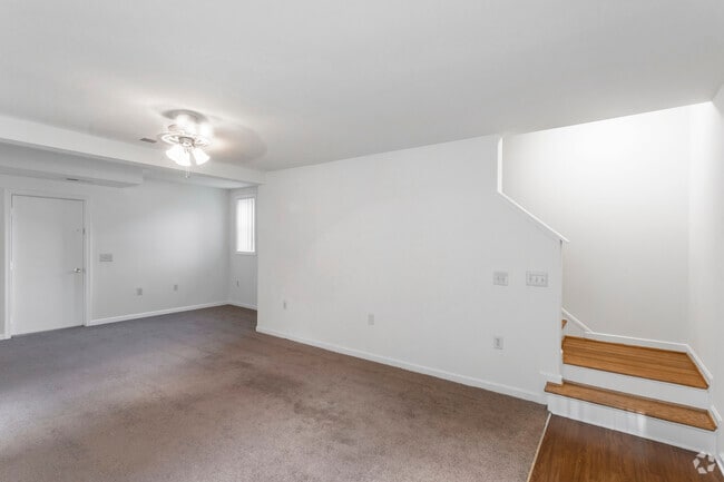 3 BR, 2 BA - 1,696 SF - Carpenter Park