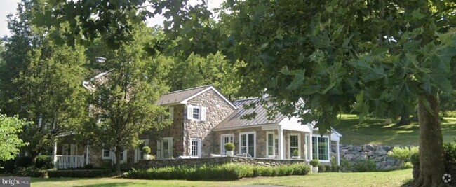 Building Photo - 465 Clothier Springs Rd Rental