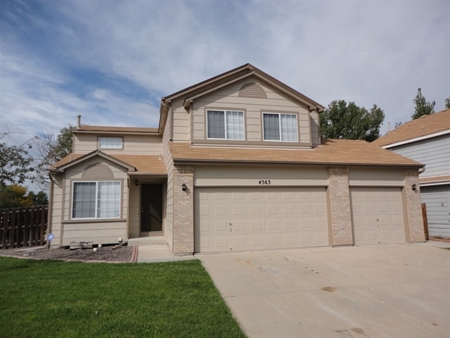 Photo - 4363 Jebel St