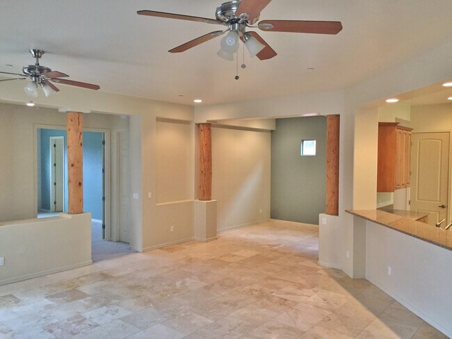 Photo - HOUSE - VILLAGE OF OAK CREEK - FIRECLIFF