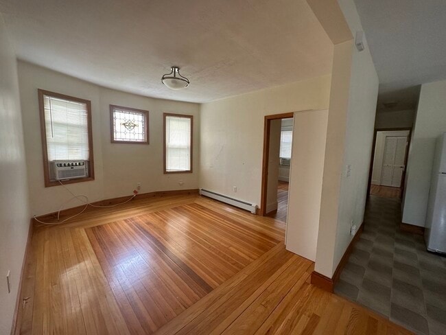 Photo - 62 Chapman St Unit 1