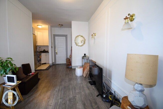 Photo - 45 W 68th St Unidad 5R