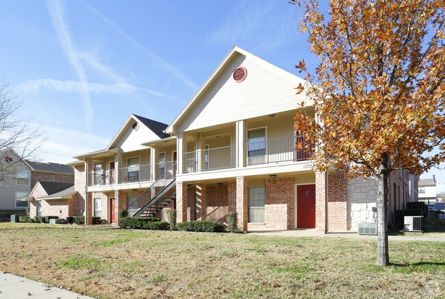 903 Fannin St Apartments For Rent In Denton Tx Forrent Com