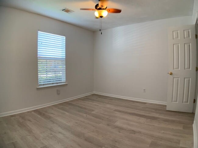 Photo - 2 BED, 2 BATH Rental Available in The Villages of Greenbrier