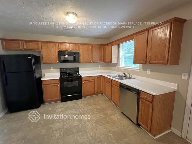 Photo - 85 Dayton Way